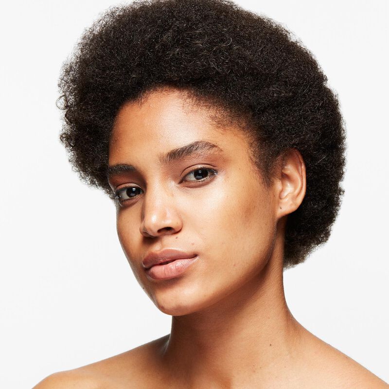 M.A.C Strobe Dewy Skin Tint image number 19
